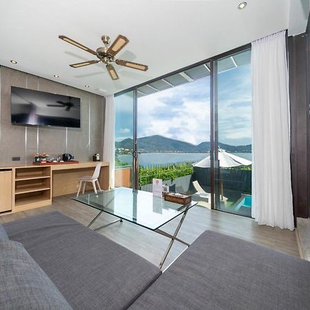 Indochine Resort And Villas - Sha Extra Plus Patong Extérieur photo A living room at the hotel