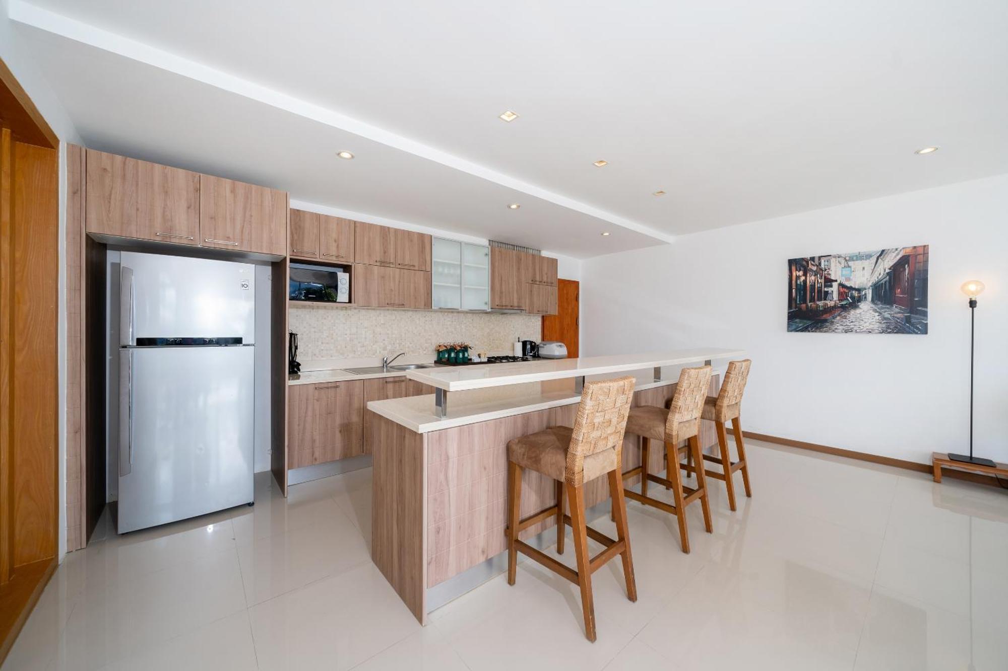 Indochine Resort And Villas - Sha Extra Plus Patong Extérieur photo A modern kitchen