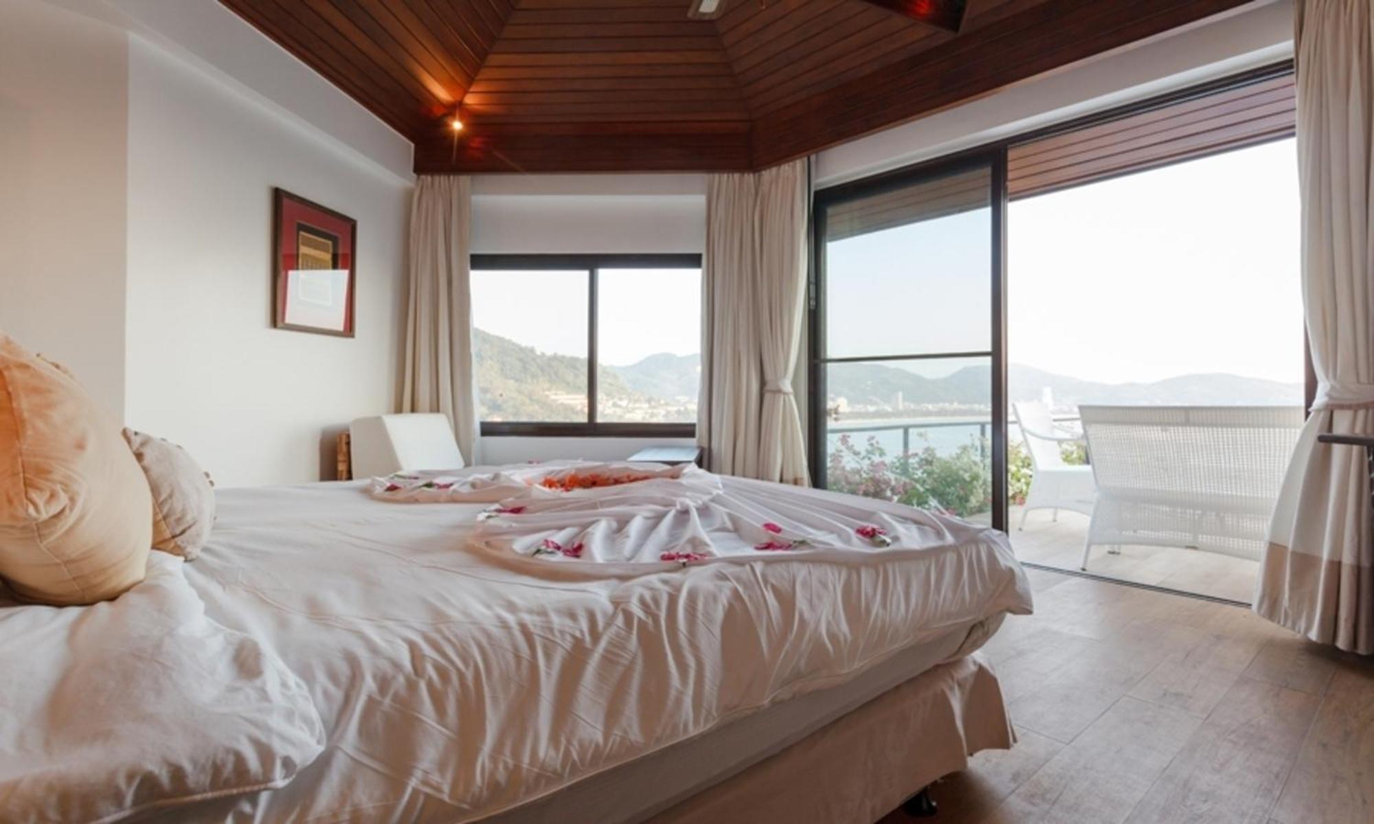 Indochine Resort And Villas - Sha Extra Plus Patong Extérieur photo A bedroom at the resort