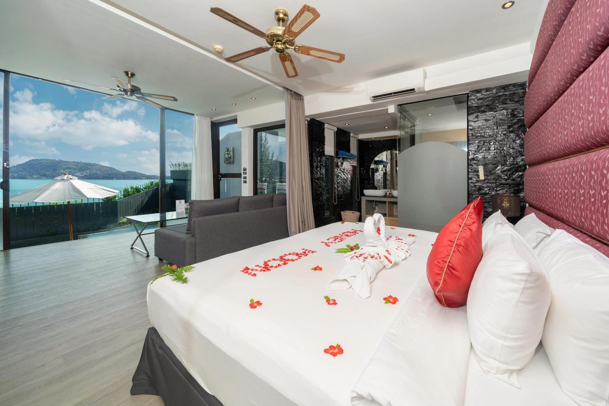 Indochine Resort And Villas - Sha Extra Plus Patong Extérieur photo A bedroom at the resort